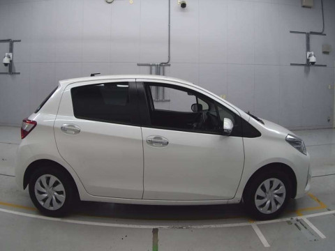 2020 Toyota Vitz KSP130[2]