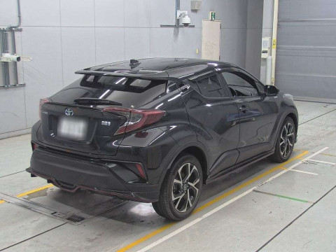 2018 Toyota C-HR ZYX10[1]