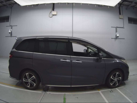 2014 Honda Odyssey RC1[2]