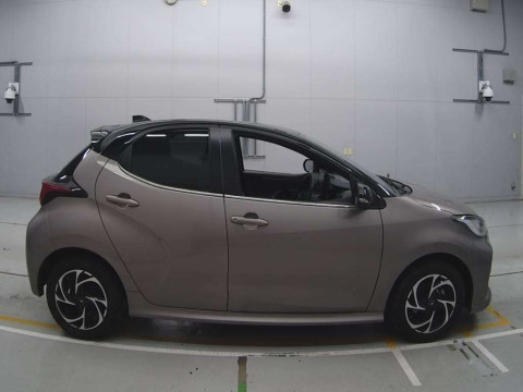 2020 Toyota YARIS MXPH10[2]