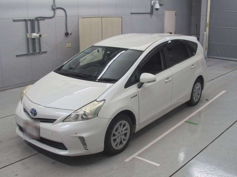 2012 Toyota Prius alpha ZVW41W[0]