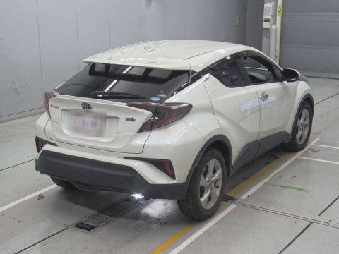 2018 Toyota C-HR ZYX10[1]