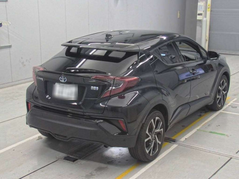 2018 Toyota C-HR ZYX10[1]