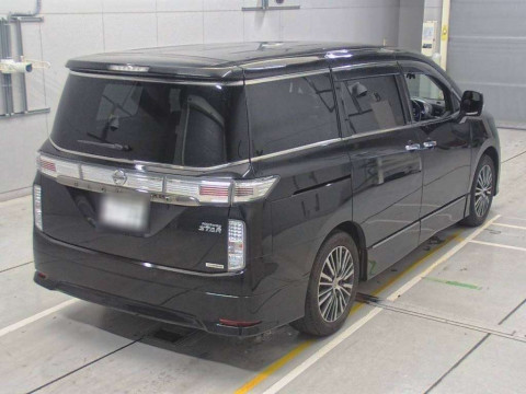 2014 Nissan Elgrand TE52[1]