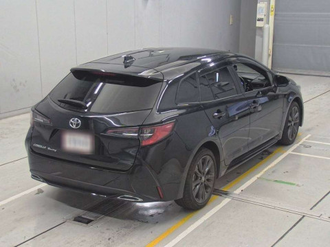 2020 Toyota Corolla Touring Wagon ZRE212W[1]