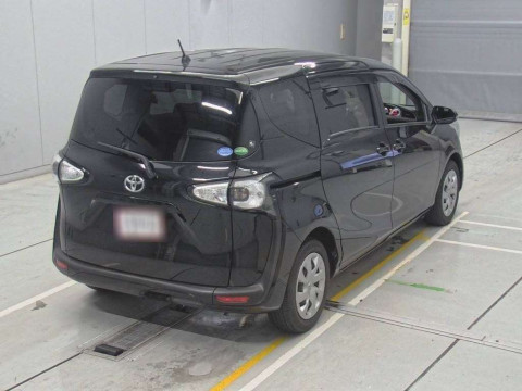 2015 Toyota Sienta NSP170G[1]