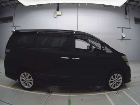 2009 Toyota Vellfire GGH25W[2]