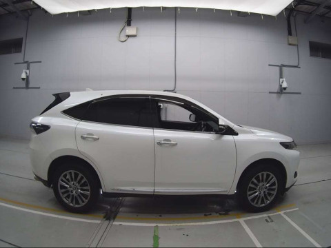 2014 Toyota Harrier ZSU60W[2]