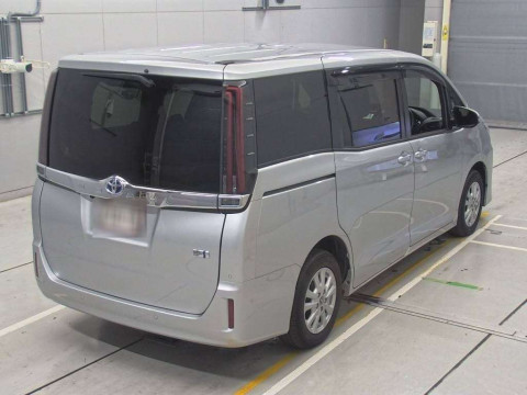 2022 Toyota Noah ZWR80G[1]