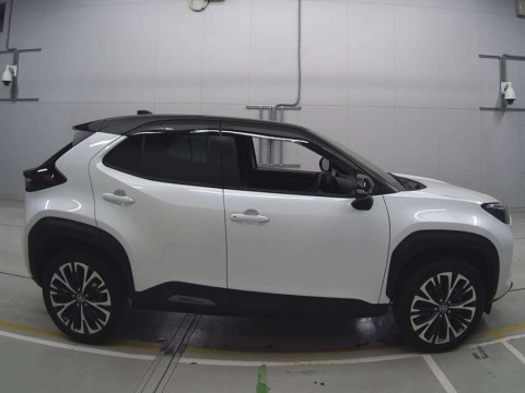 2023 Toyota YARIS CROSS MXPB10[2]