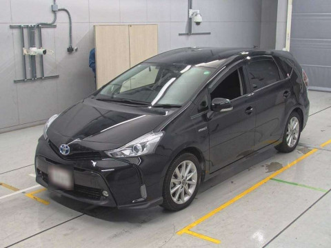 2015 Toyota Prius alpha ZVW41W[0]