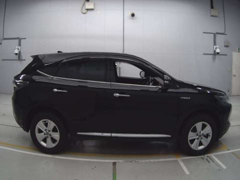 2014 Toyota Harrier Hybrid AVU65W[2]