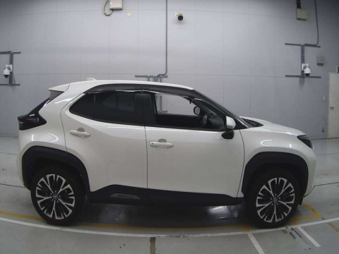 2021 Toyota YARIS CROSS MXPB10[2]