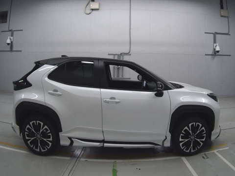 2025 Toyota YARIS CROSS MXPJ10[2]