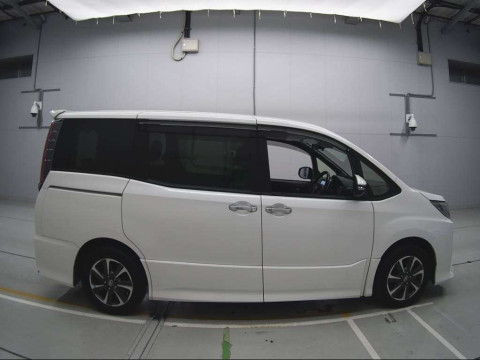 2019 Toyota Noah ZRR80W[2]