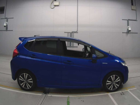 2014 Honda Fit Hybrid GP5[2]