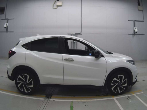 2018 Honda VEZEL RU1[2]