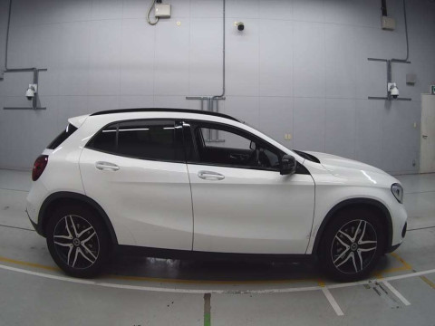 2019 Mercedes Benz GLA-Class 156946[2]