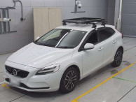 2019 Volvo V40