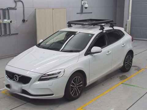 2019 Volvo V40 MB4154T[0]