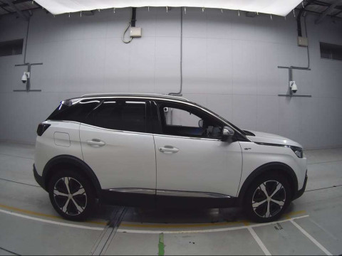 2017 Peugeot 3008 P84AH01[2]