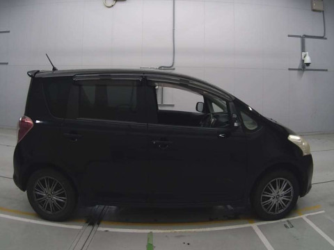 2008 Toyota Ractis NCP100[2]