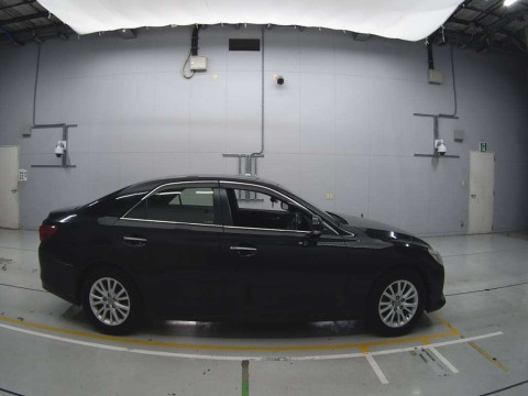 2013 Toyota Mark X GRX130[2]