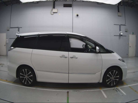 2014 Toyota Estima ACR50W[2]