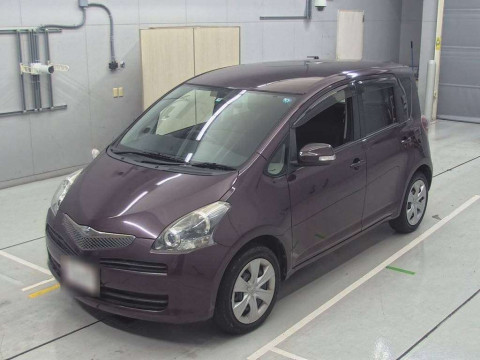 2009 Toyota Ractis SCP100[0]