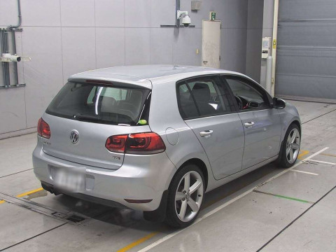 2010 Volkswagen Golf 1KCAX[1]