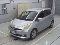 2011 Toyota Ractis