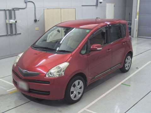 2010 Toyota Ractis SCP100[0]