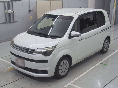 2013 Toyota Spade NCP141[0]