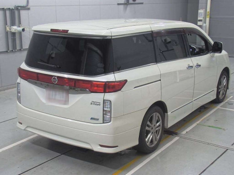 2012 Nissan Elgrand TE52[1]