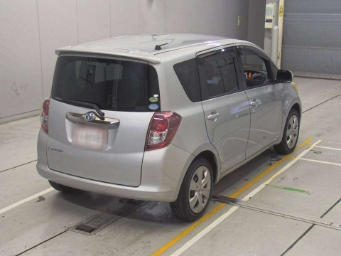 2010 Toyota Ractis NCP100[1]