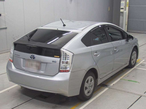 2010 Toyota Prius ZVW30[1]