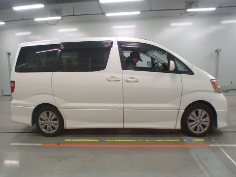 2004 Toyota Alphard MNH10W[2]