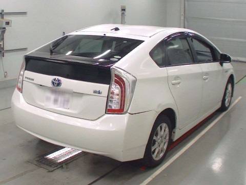 2015 Toyota Prius ZVW30[1]