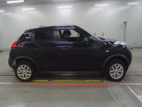 2014 Nissan JUKE YF15[2]