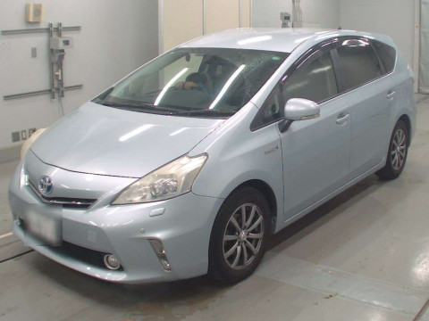 2011 Toyota Prius alpha ZVW40W[0]