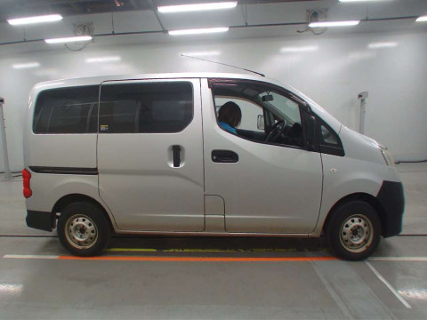 2016 Nissan NV200 Vanette VM20[2]