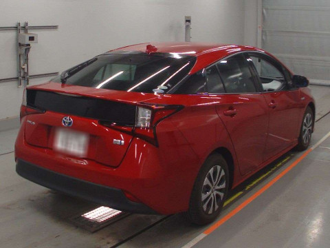 2018 Toyota Prius ZVW51[1]