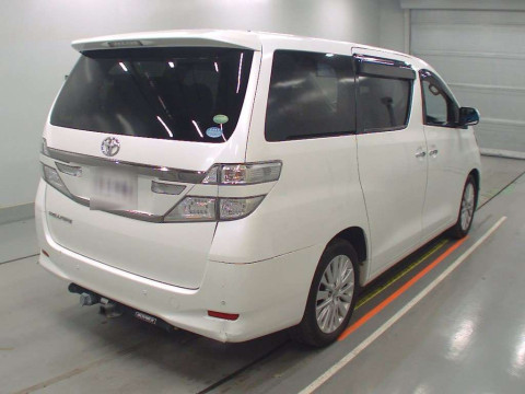 2013 Toyota Vellfire ANH25W[1]