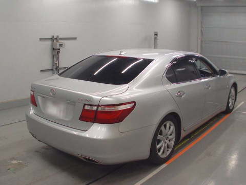 2006 Lexus LS USF40[1]