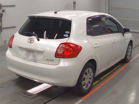 2007 Toyota Auris ZRE152H[1]