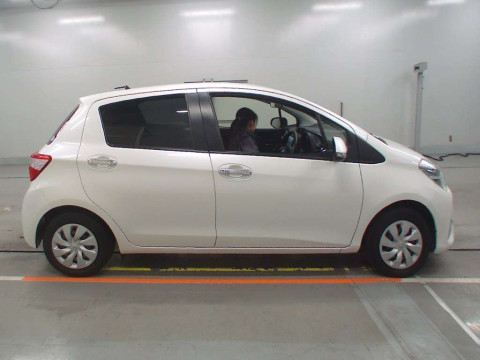 2019 Toyota Vitz KSP130[2]