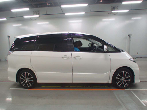 2012 Toyota Estima ACR50W[2]