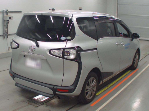 2017 Toyota Sienta NSP172G[1]