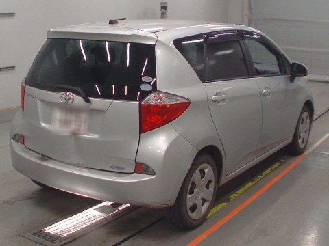 2010 Toyota Ractis NSP120[1]