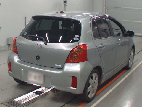 2010 Toyota Vitz NCP91[1]